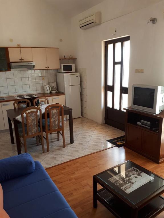 Apartment Dokic Цриквеница Экстерьер фото