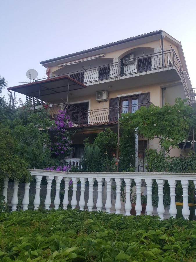 Apartment Dokic Цриквеница Экстерьер фото